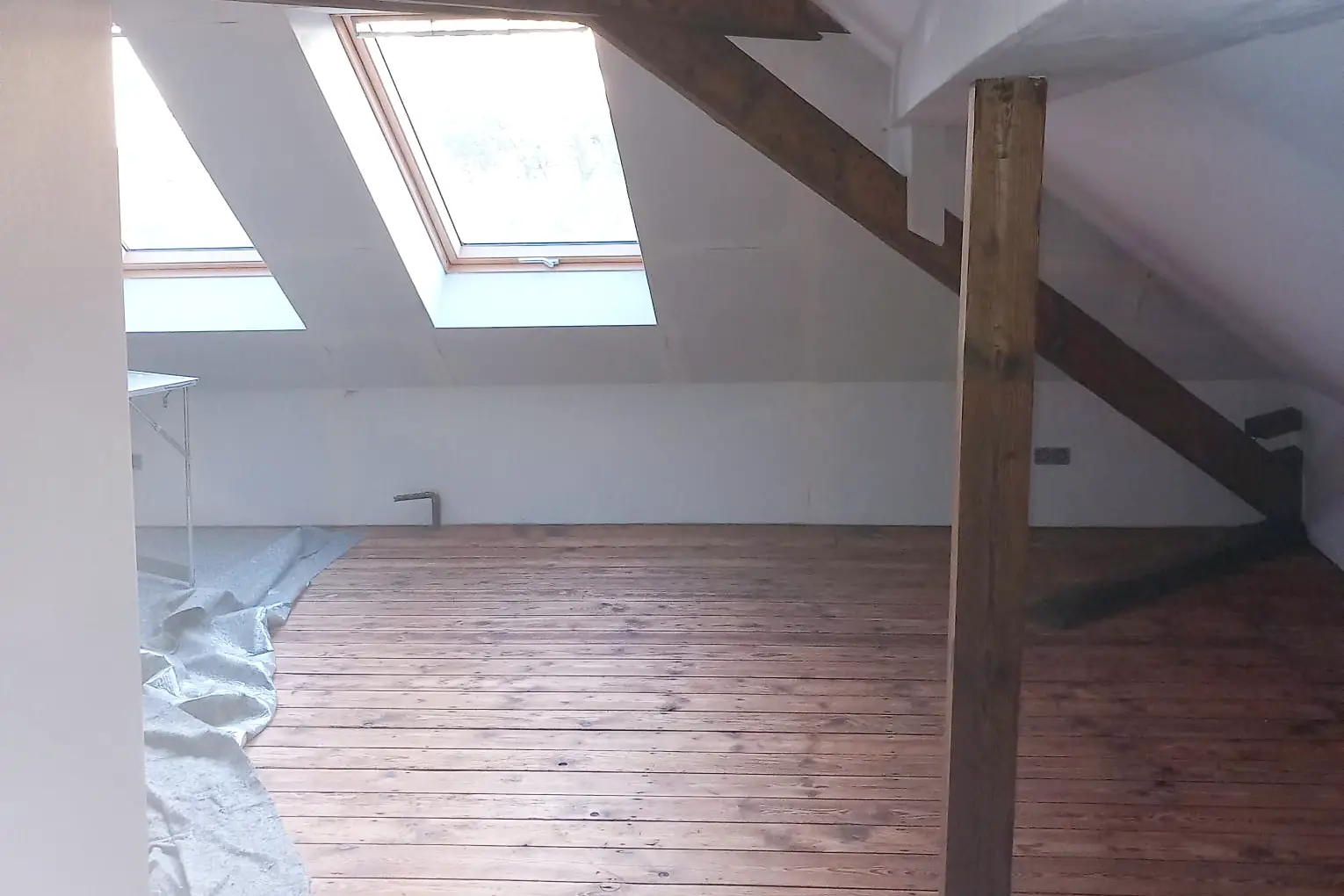 Geölter Boden Dachgeschoss